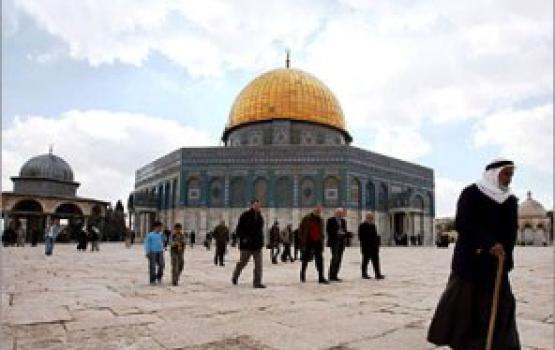 الاحتلال يطوق المسجد الأقصى بالحدائق التوراتية