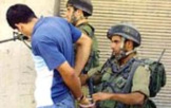 جيش الاحتلال يعتقل 5 مواطنين في الضفة المحتلة بدعوى إنهم "مطلوبون"