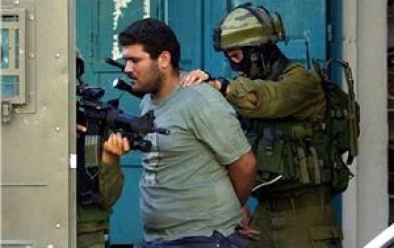 الاحتلال يسلم شابين من العبيات وبيت ساحور بلاغين