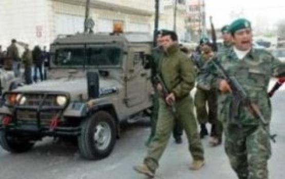 الأجهزة الأمنية بالضفة تُسلم الجانب الصهيوني ثلاثة صهاينة دخلوا مدينة أريحا بالخطأ