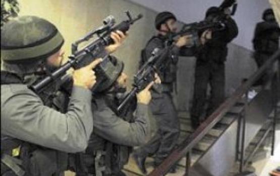 مستعربون صهاينة يصلّون في مساجد الضفة الغربية المحتلة لكشف المقاومين الفلسطينيين