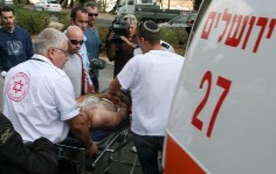 إصابة صهيوني بجراح خطيرة جراء تعرضه لعملية طعن بالقدسالمحتل