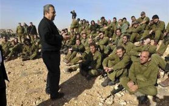 باراك لضباط الجيش الصهيوني.. "عليكم الاستعداد لعملية أكبر وأخطر من الرصاص المصبوب"