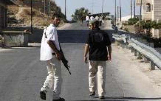 مستوطنون صهاينة يستولون على أراضٍ فلسطينية شرقي قلقيلية