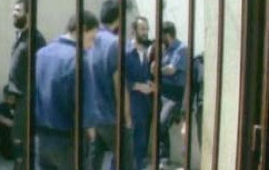 رغم ممارسات العدو التعسفية ضدهم.. الأسرى يواصلون معركة الأمعاء الخاوية