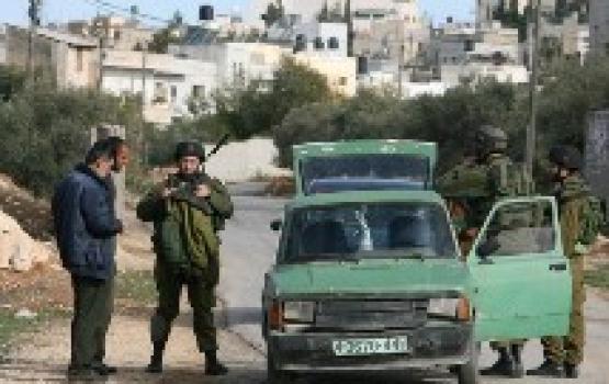 الاحتلال يعتقل طالباً جامعياً على حاجز عسكري بجنين