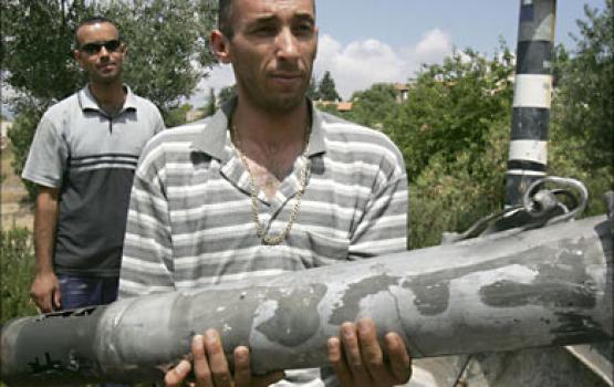 يديعوت: سقوط صاروخ على مغتصبة سديروت