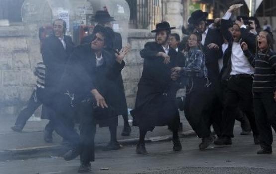 إصابة4 مواطنين باعتداء متطرفين يهود عليهم بالقدس