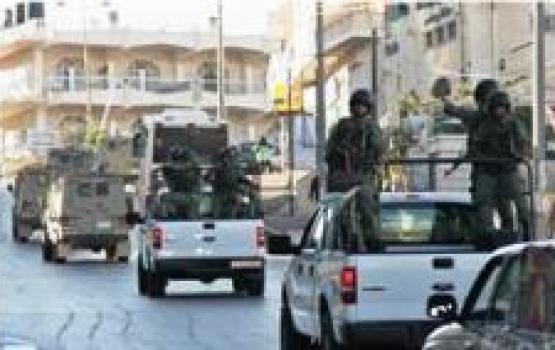 في إطار التنسيق الأمني.. الأجهزة الأمنية تسلم جيش الاحتلال صهيونيين دخلا عن طريق الخطأ لأريحا