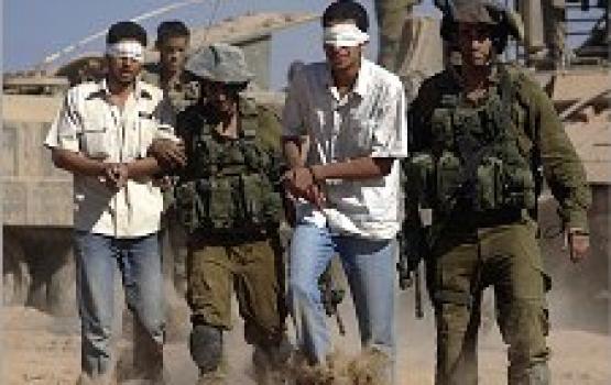 الاحتلال يعتقل مواطنا من بني نعيم بالخليل