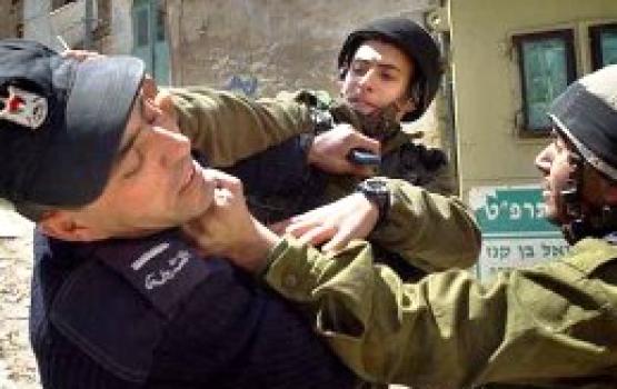 قائد جيش العدو شمال الضفة يثمن أداء أجهزة السلطة في محاربة وملاحقة المقاومة