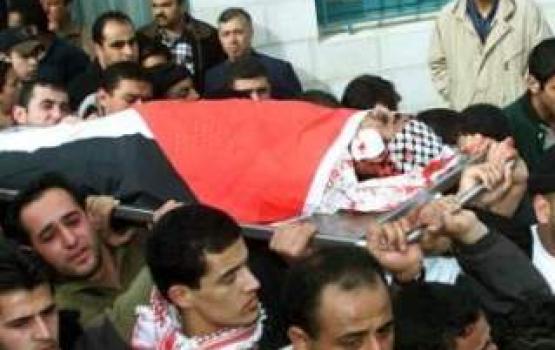استشهاد فتى متأثراً بجراحه بالخليل