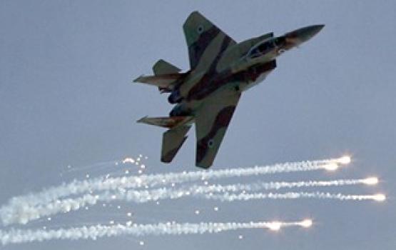 العدو يزعم: قصف جهاز بث لحزب الله