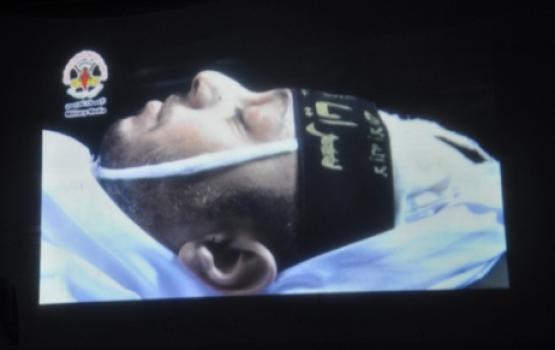"تقرير مصور".. "الإعلام الحربي" ينظم عرضاً مرئياً للشهيد المجاهد "عادل جندية" بمدينة غزة