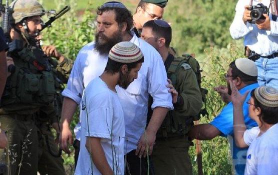 إحباط محاولة مستوطن إحراق نفسه قرب الخليل