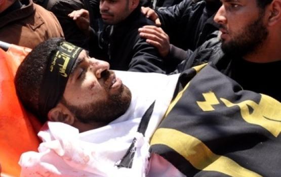 "تقرير مصور": جماهير غزة تودع أربعة من أبطالها وتؤكد تمسكها بالمقاومة