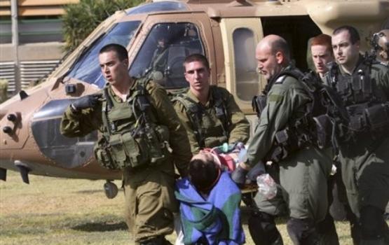 اصابة 4 جنود صهاينة جراء رشقهم بالحجارة  في نابلس