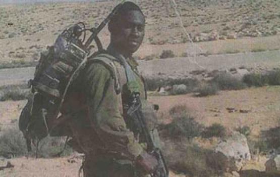 يديعوت تنشر قصة ضابط نشأ في سوق الرقيق وأصبح في أهم لواء عسكري