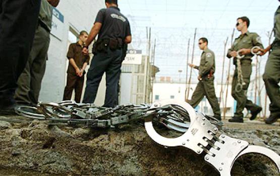 خمسة إصابات في سجن أوهليكدار بعد عراك بالأيدي بين الأسرى وإدارة السجن