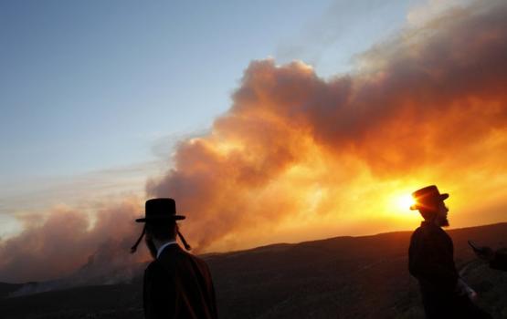 نشوب حريق في كيبوتس صهيوني بالقدس المحتلة