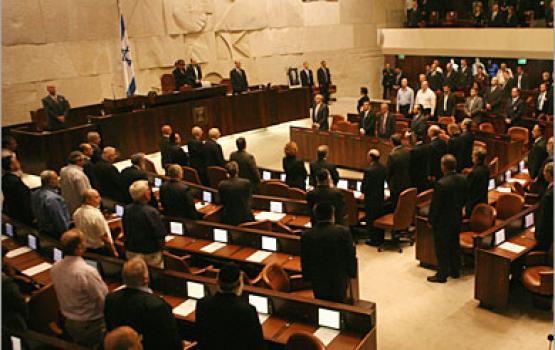 82 قانونًا عنصريًا وداعمًا للاحتلال بدورة الكنيست الصيفية