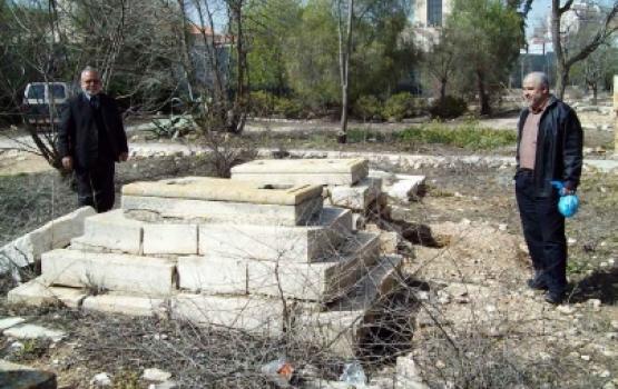 العدو يحول جزء من مقبرة باب الرحمة إلى حديقة تلمودية