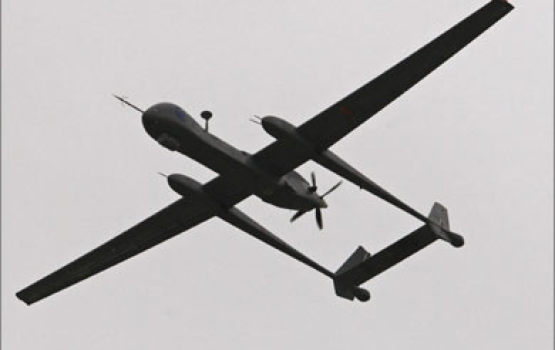 جيش العدو يعرض طائرة استطلاع جديدة ومتطورة