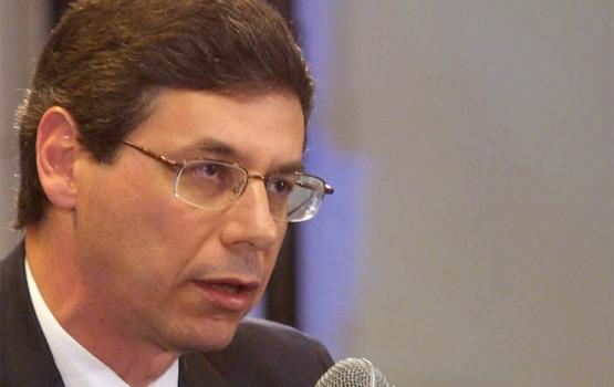 العدو يهدد بشن حرب على من يمس فضاءه الالكتروني