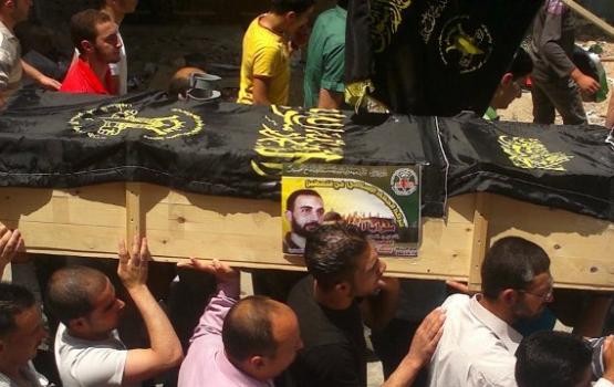 رفات الشهداء.. قصص ما بعد التسليم