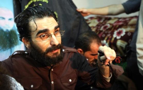 الأسير ثائر حلاحلة.. كي لا يخرج محمولا !