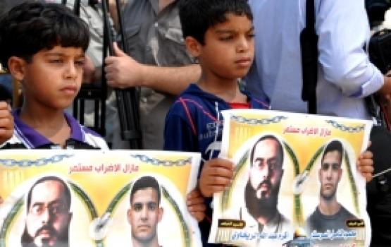 الطفل أنس الريخاوي.. حُرم من حنان والده منذ 9 أعوام