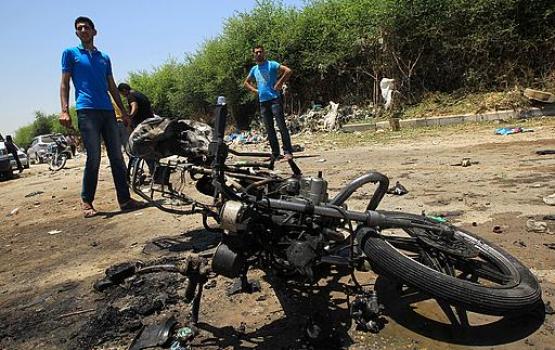 إصابة حرجة بقصف صهيوني لدراجة نارية في دير البلح