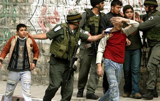 قوات الاحتلال تعتقل طفلين شقيقين من الخليل