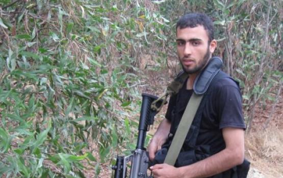 والدة الشهيد "أبو جلهوم " تطالب بالثأر من العدو