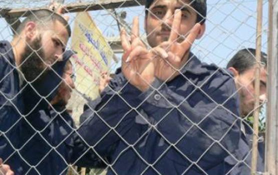 أسيران من غزة يدخلان أعواماً جديدة في سجون الإحتلال