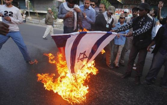 الكيان يسعى لتحسين صورته في العالم العربي