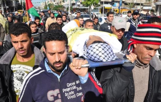 تشييع جثمان الشهيد الشاب "أنور المملوك" بغزة