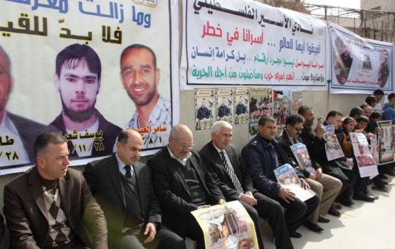 جنين: تواصل الفعاليات التضامنية مع الأسرى المضربين عن الطعام