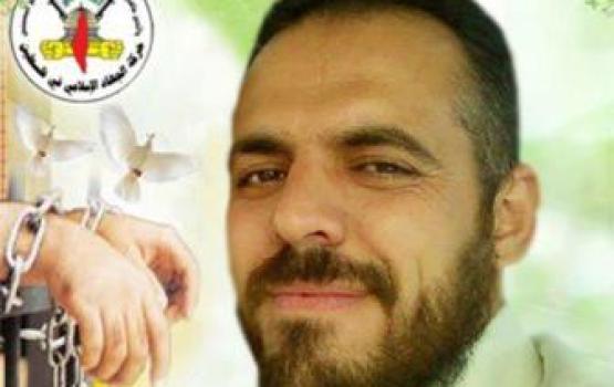 الأسير "يونس الحروب" يؤكد استمراره في الإضراب عن الطعام