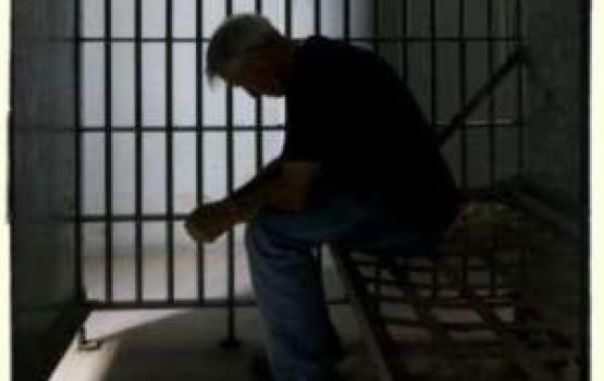 الاحتلال ينقل الأسيرين السيسي والصعيدي الى زنازين انفرادية