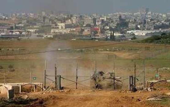 الاحتلال يطلق النار على المزارعين شرقي القرارة ودير البلح