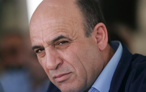 موفاز يشن هجوماً لاذعاً على قيادة الجيش الصهيوني