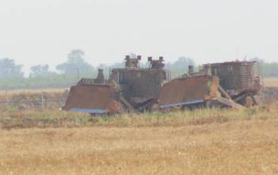 توغل صهيوني محدود وأعمال تجريف شرق رفح