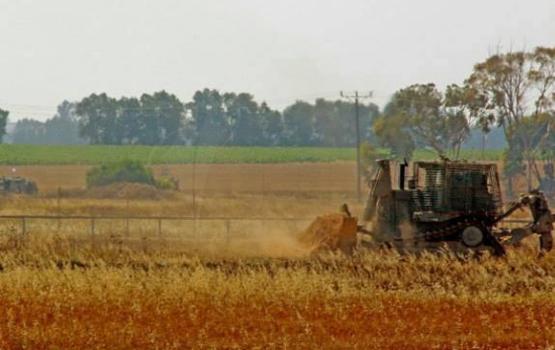 توغل محدود لجرافات الاحتلال شرق غزة والبريج