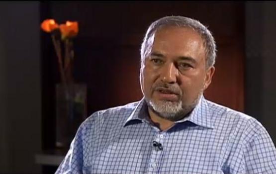 ليبرمان وعومير يطالبان الجيش بالهجوم على غزة