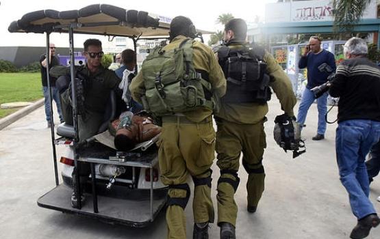 الاحتلال: الجندي المصاب شرق خانيونس كان دون سترة