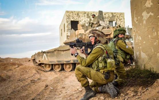 جيش العدو يختبر صافرات الإنذار في قاعدة عسكرية وسط الكيان