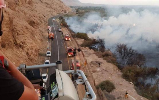 10 حرائق في مغتصبات "غلاف غزة" بفعل بالونات حارقة