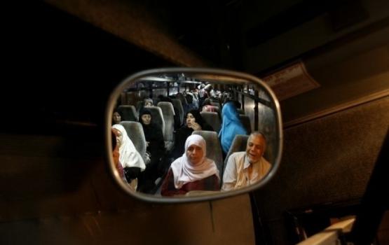 43 من أهالي الأسرى يزورون 24 معتقلاً في "نفحة"