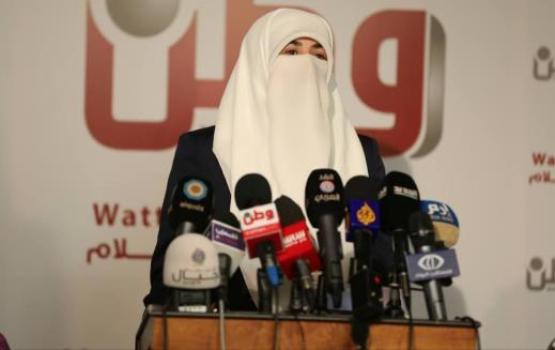 زوجة عدنان: نتوقع نبأ استشهاده في أي لحظة مثلما نتوقع نبأ انتصاره